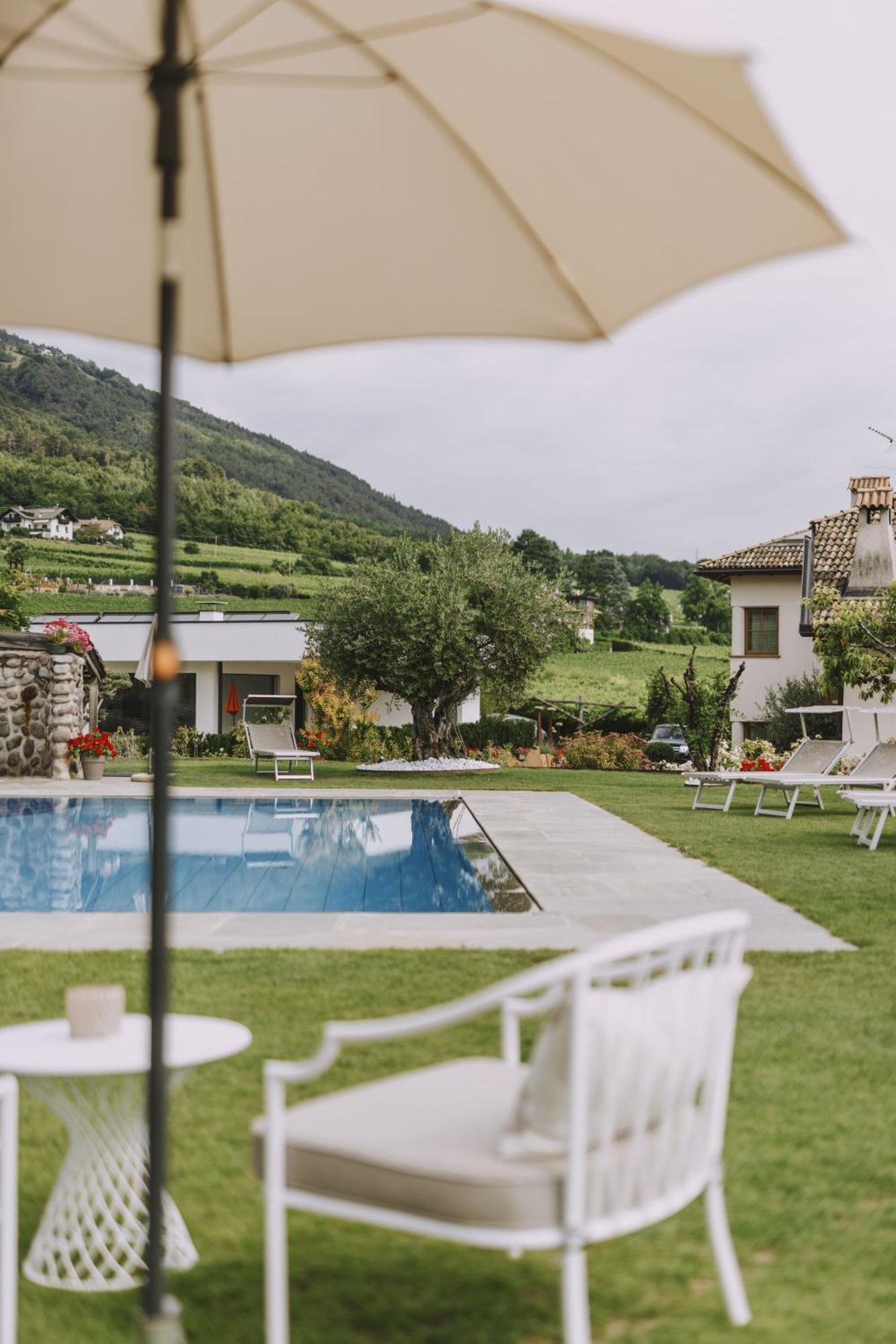 Villa Weinberghof à Appiano Sulla Strada Del Vino Extérieur photo